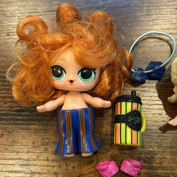 Lol Surprise set bundle of 6 dolls with clothes, cups and accessories doll lot - Picture 4 of 16